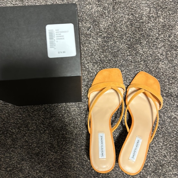Summer sandals from Saks Fifth Avenue.  Never worn.  Beautiful orange color. - Picture 4 of 5